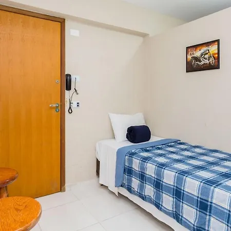 Estudios Confortaveis Com Precos Acessiveis Totalmente Mobiliados Curitiba Exterior photo
